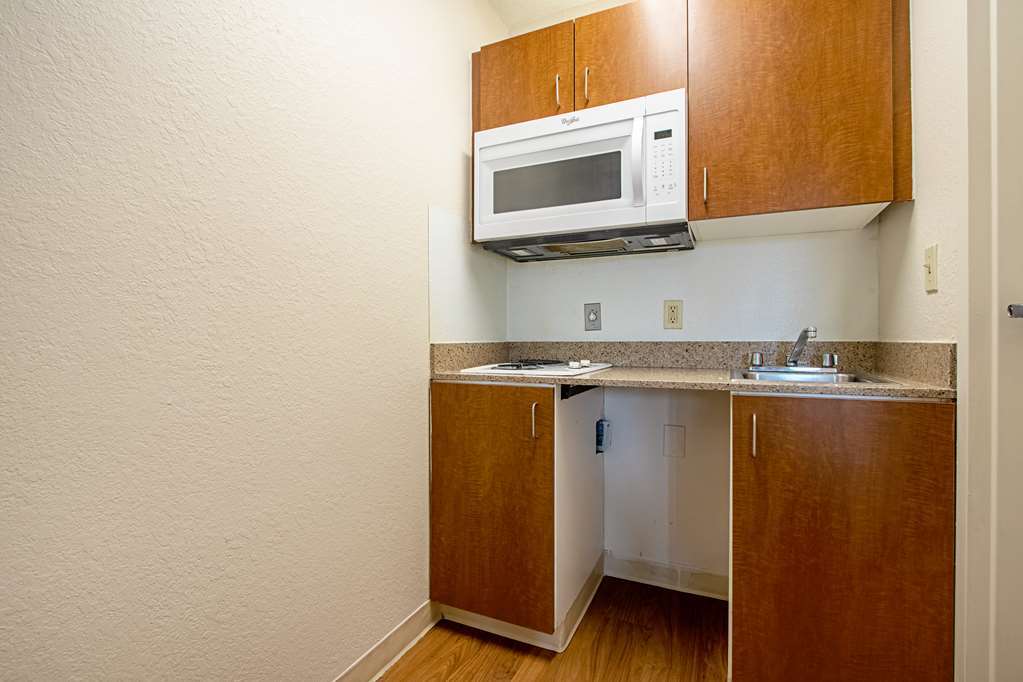 Birch Hill Kansas - Motel 2*